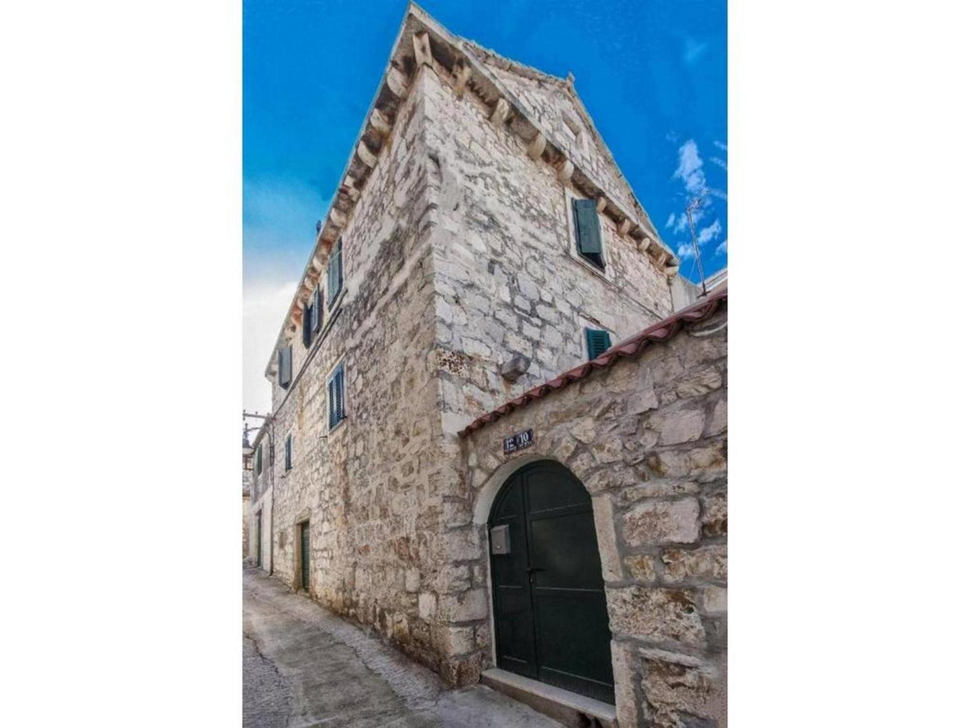 Stone Apartment Primosten Exterior photo