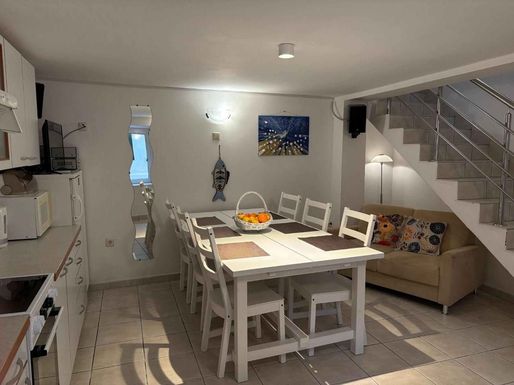 Stone Apartment Primosten Exterior photo