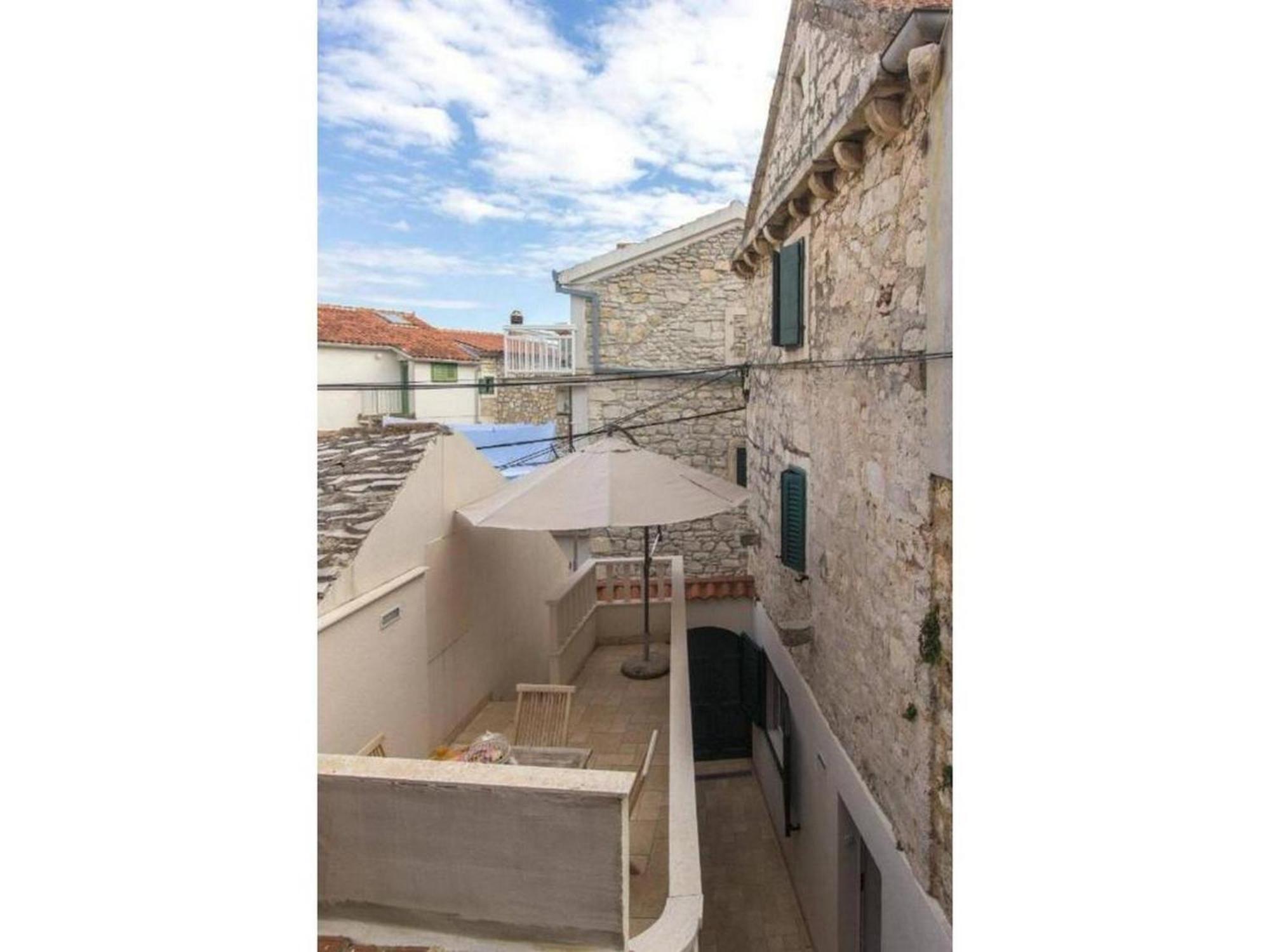 Stone Apartment Primosten Exterior photo